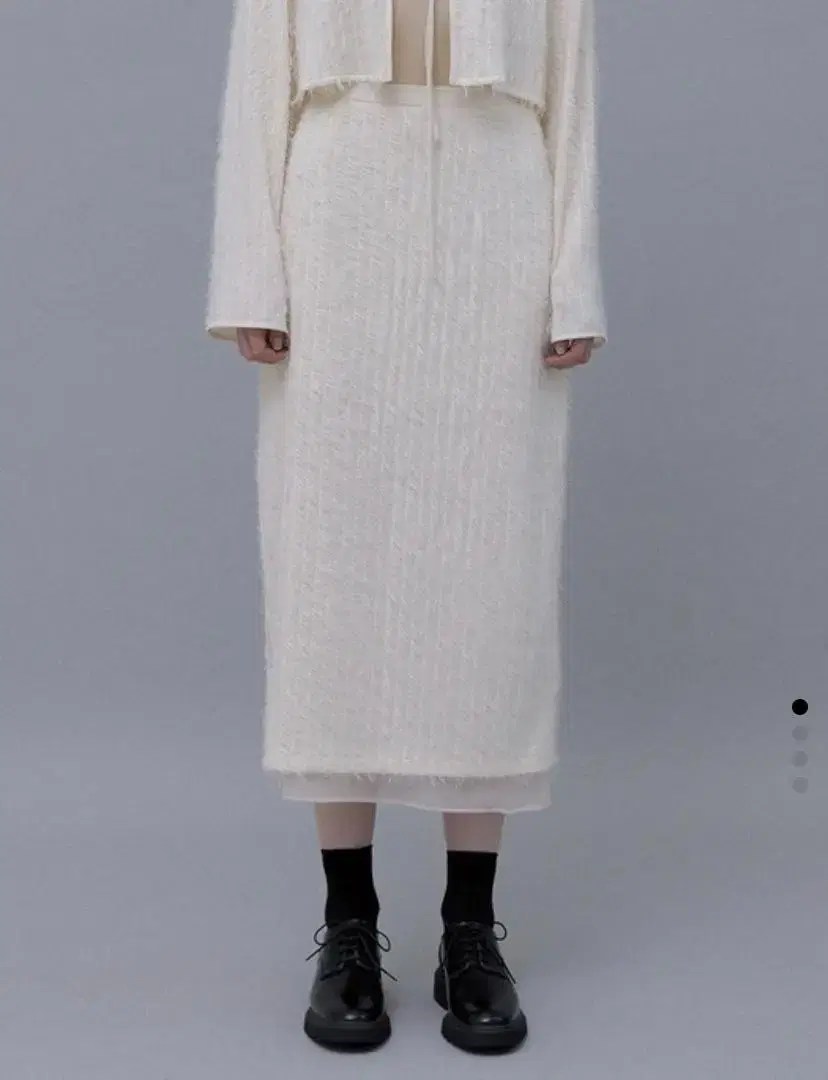 oef Winter Fur Skirt (Ivory) M